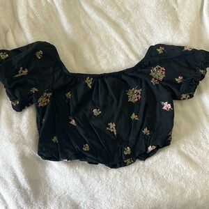 AE Off Shoulder Cropped Shirt